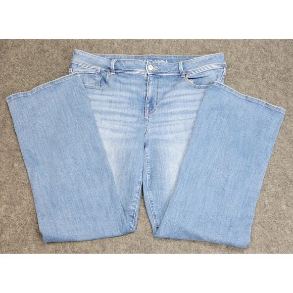 American Eagle Outfitters Light Blue Boot Cut Jeans - Picture 1 of 11